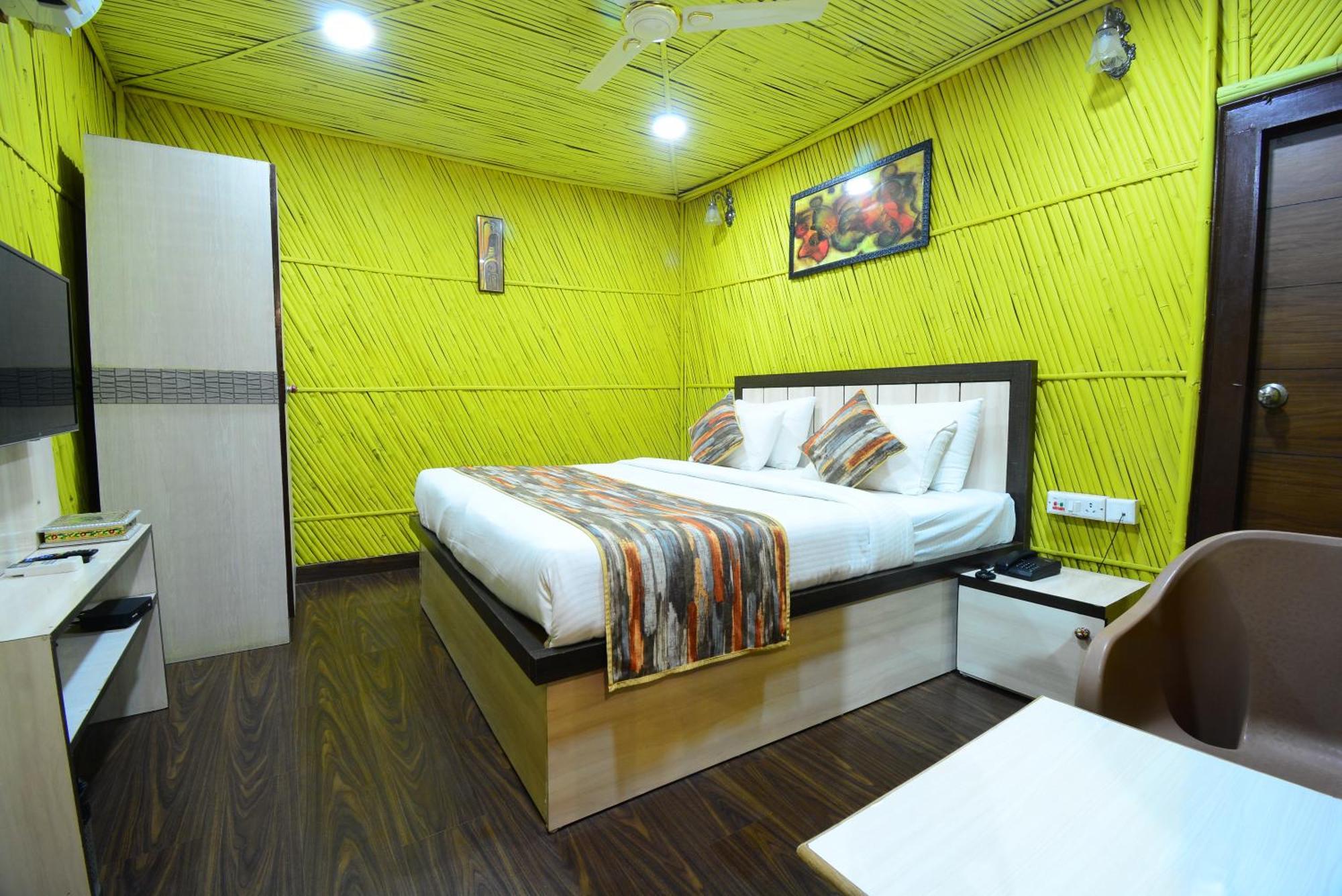 Hotel Bamboo Castle 자이푸르 객실 사진